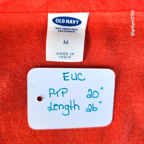 EUC  ORANGE SLEEVELESS BLOUSE TUCK PLEATS ON FRONT BY OLD NAVY - SIZE MEDIUM - Picture 4 of 7